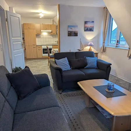 Haus Friesenglück Leuchtturm Apartment Alkersum