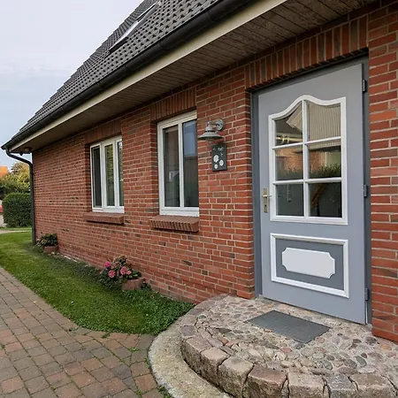 Apartment Haus Friesenglück Leuchtturm